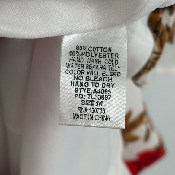 Umgee Sleeveless Open Back Floral Romper White/Multi Size Medium NWT - Picture 13 of 15